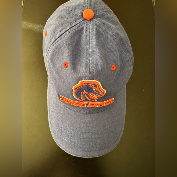 Boise State Hat - Picture 1 of 5